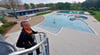 Für Schwimmeister Heiko Engler ist es die siebente Saison in dem 1999 eröffneten Freibad. 