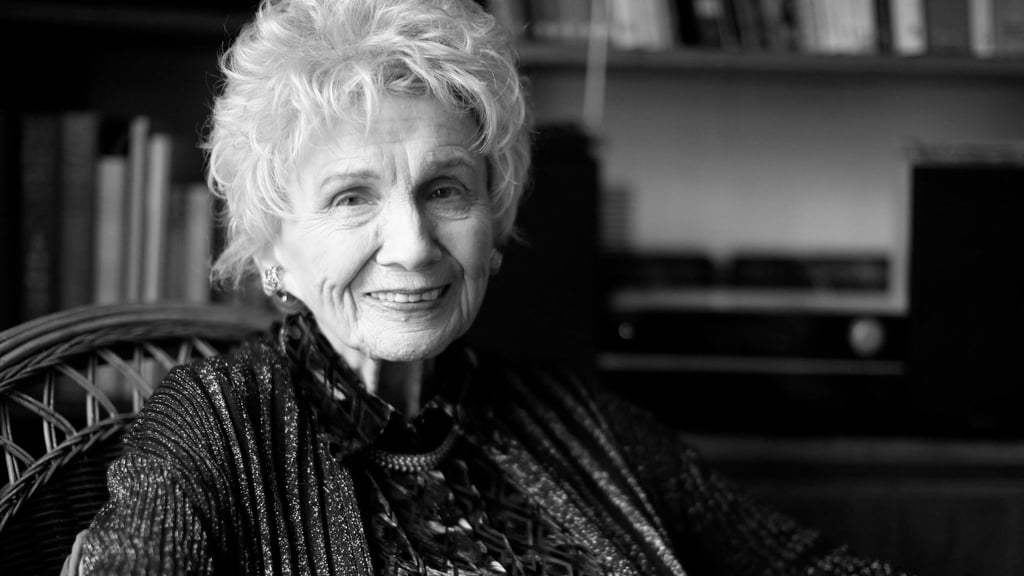 Canadian Nobel Prize winner for literature Alice Munro dies