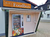 In der Foodbox in Benneckenstein werden passend zum kommenden Pfingstfest Pfingstwürste angeboten.