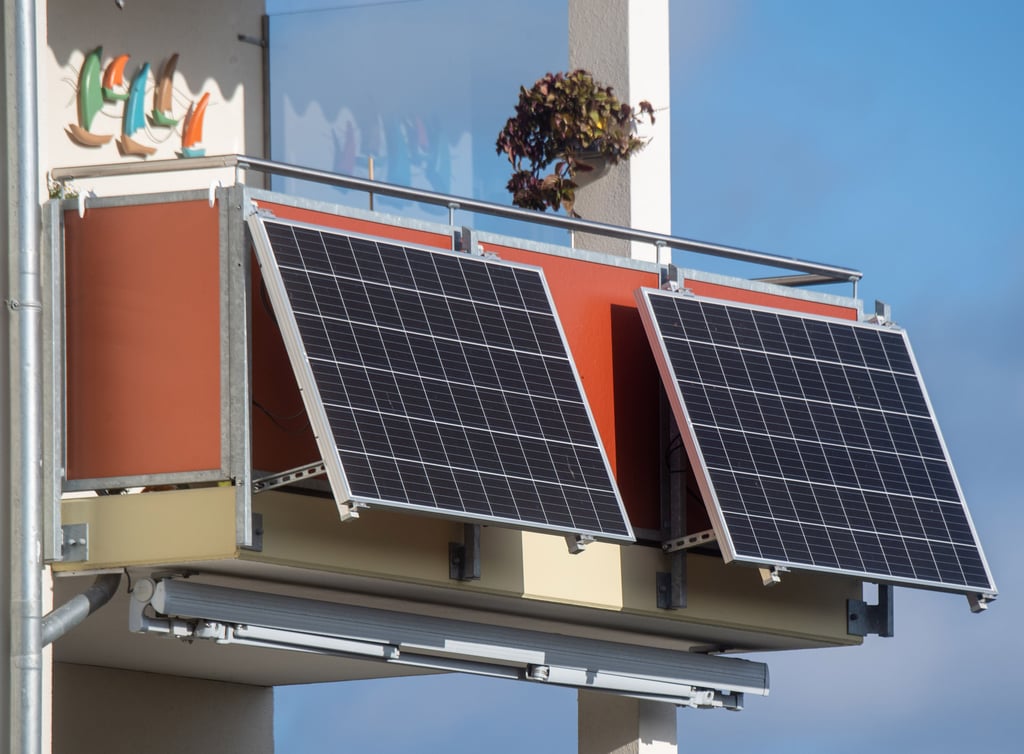 Strom aus der Sonne für den Hausgebrauch: Balkonkraftwerke werden immer beliebter.