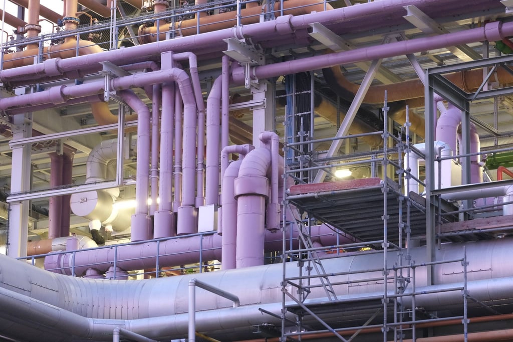 Eine Anlage auf dem Gelände der Wacker Chemie Nünchritz.