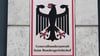 Ein Schild mit Bundesadler und dem Schriftzug „Generalbundesanwalt beim Bundesgerichtshof".