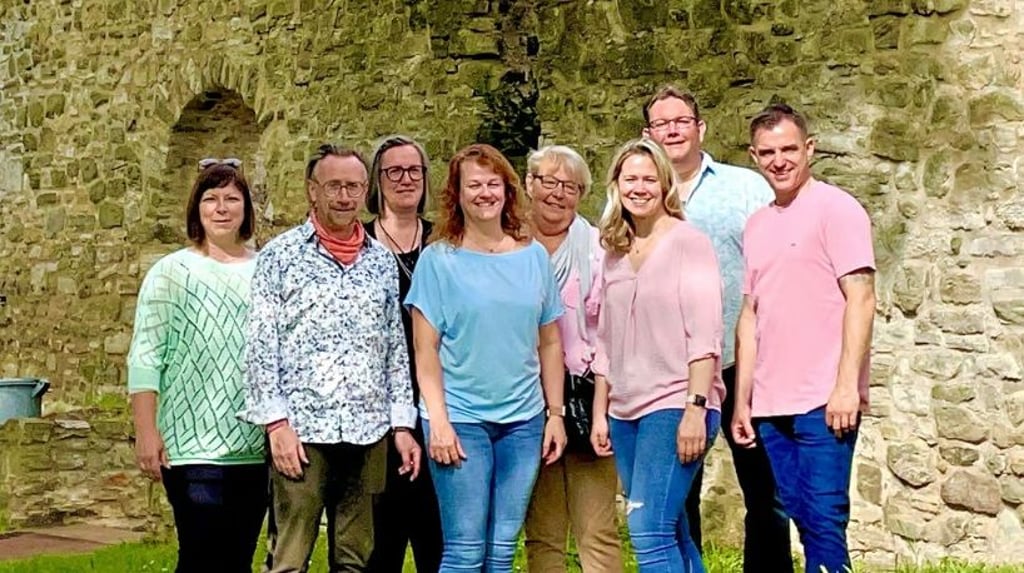 In Hecklingen hat sich ein neuer Kultur- und Heimatverein gegründet. Das Bild zeigt die Gründungsmitglieder mit dem Vorstandsvorsitzenden Dörk Ladehoff (Zweiter von rechts) und seinem Stellvertreter Mike Nicolai (Zweiter von links).