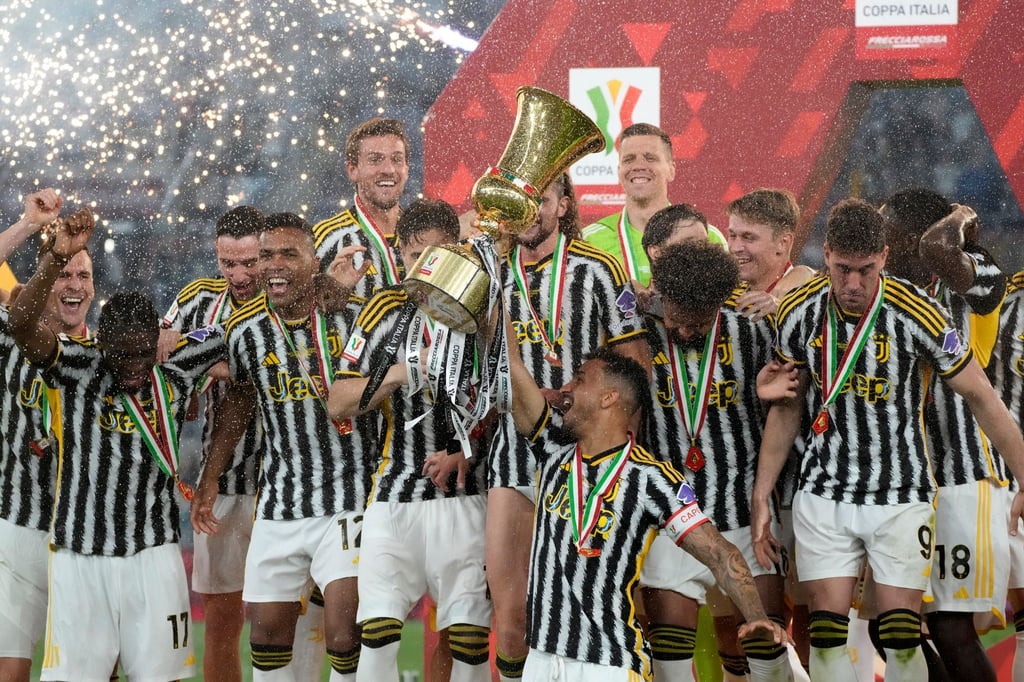 Die Spieler von Juventus Turin feiern: Juventus Turin hat zum 15. Mal den italienischen Fußball-Pokal gewonnen.