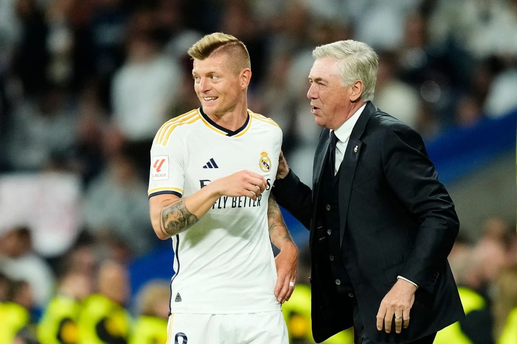Real Madrids Cheftrainer Carlo Ancelotti hält große Stücke auf Toni Kroos.