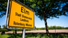 Das Ortsschild von Elm, einem Stadtteil von Bremervörde, steht am Ortseingang.