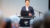 Steffen Krach (SPD), Präsident der Region Hannover, spricht im März 2023 zur Eröffnung vom Virtual Reality Zentrum „VRECH“ in Hannover.