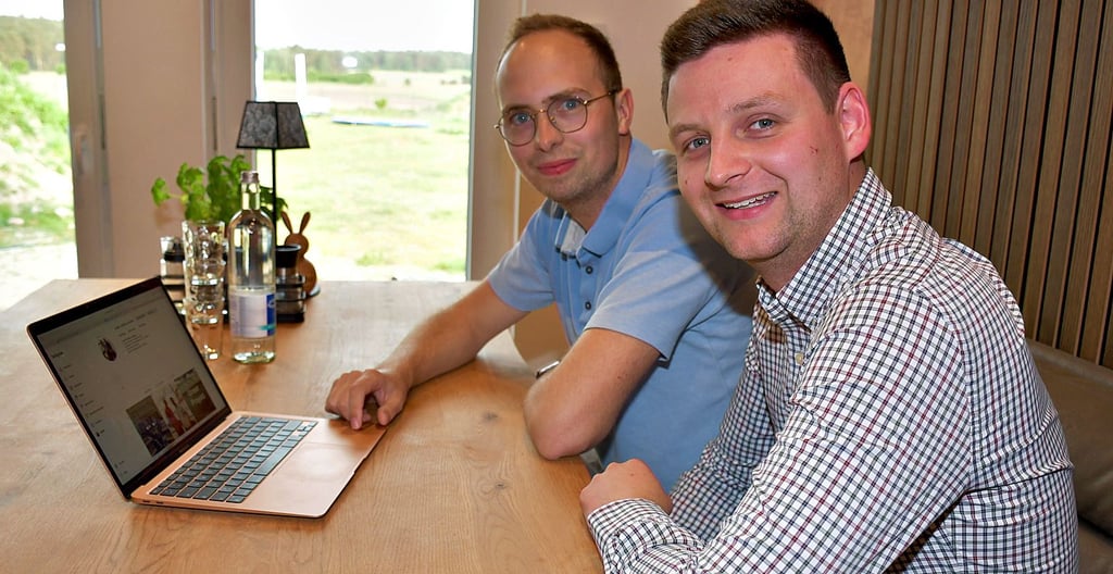Tillmann Krüger (links) und Johannes Hänsel gehen als Kandidaten digitale Wege, um auf sich aufmerksam zu machen.
