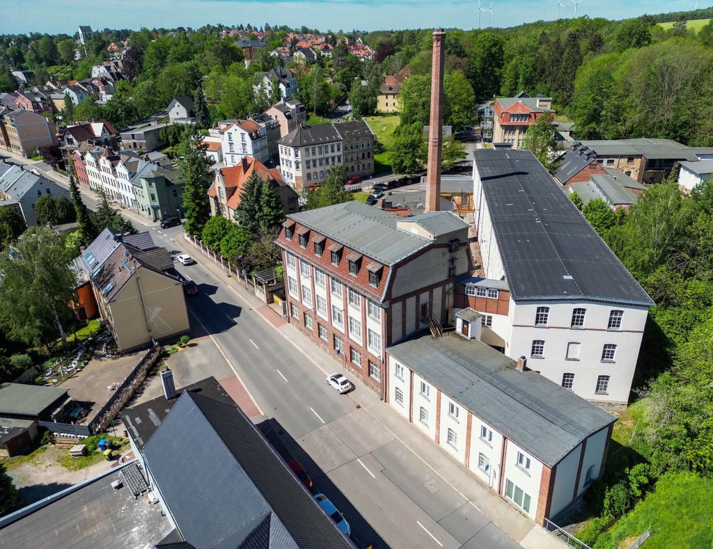 Blick auf die Tuchfabrik Gebr. Pfau, Sitz des Textilmuseums in Crimmitschau.
