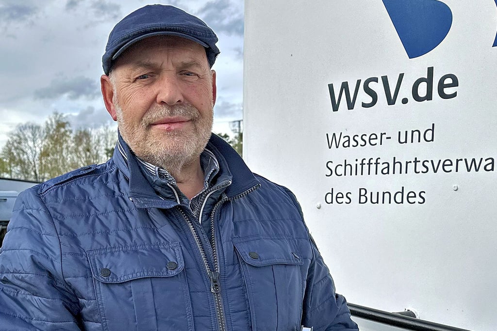 Kurz vor der Pensionierung: Ulf Möbius auf dem Deck eines Eisbrechers in Niegripp.