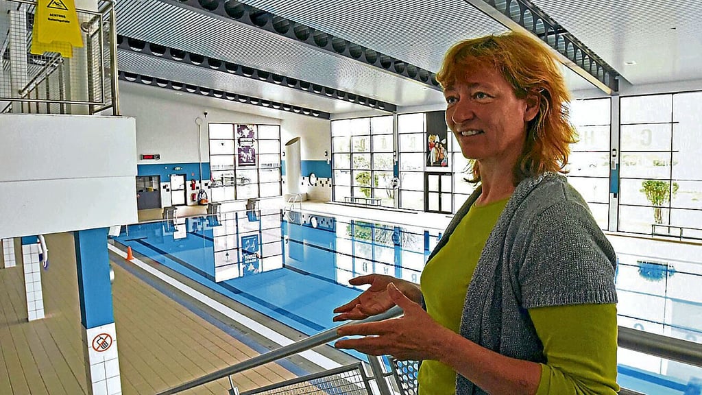 Noch bis Ende des Jahres ist Carmen Giebelhausen Chefin des Ballhauses und des Freibads.