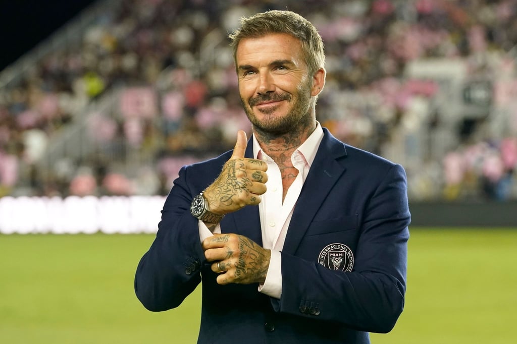 David Beckham macht seiner Frau Victoria Konkurrenz.
