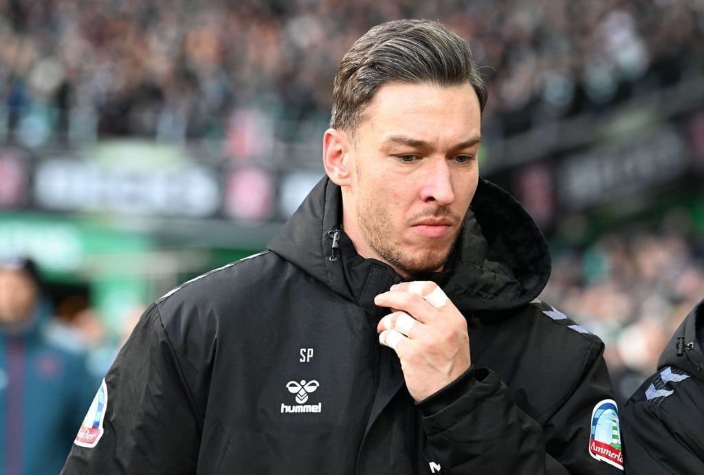 Werders Stammtorhüter Jiri Pavlenka muss auf der Bank platz nehmen.