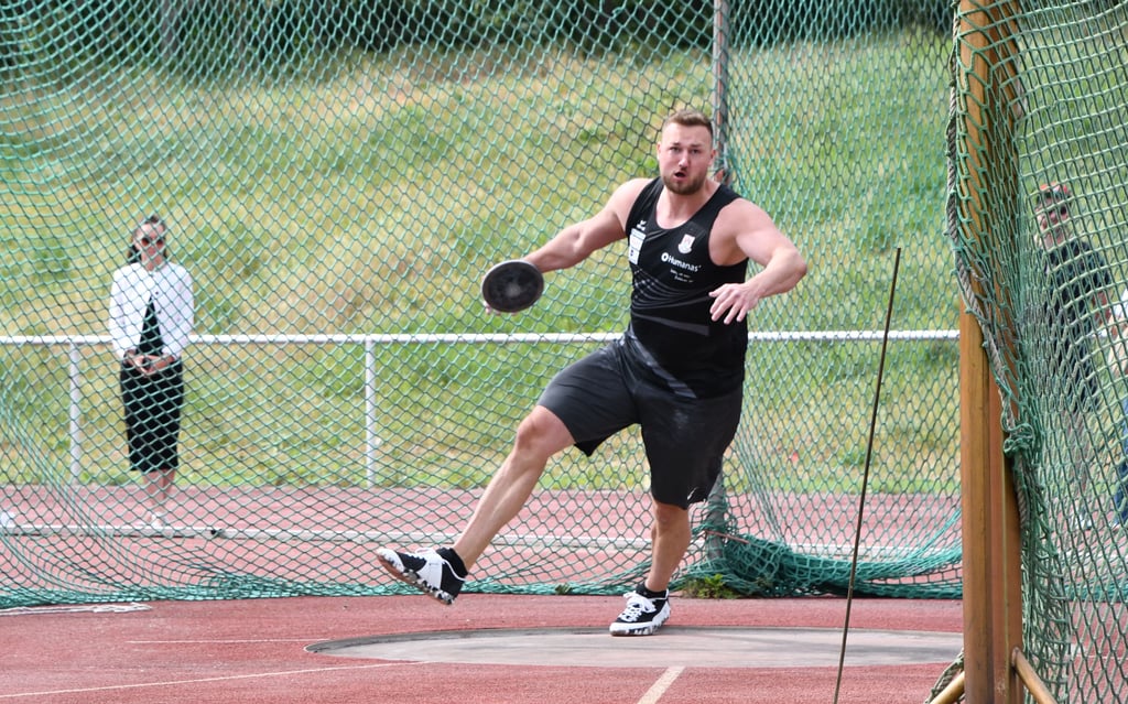 Henrik Janssen ist bereits am Freitag in Erding gefordert.