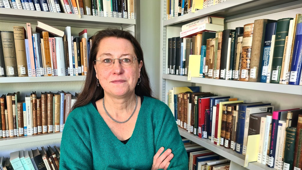Professorin Bettina Hitzer lehrt Medizingeschichte an der Magdeburger Otto-von-Guericke-Universität. Sie forscht unter anderem zum historischen Umgang mit Krebserkrankungen.