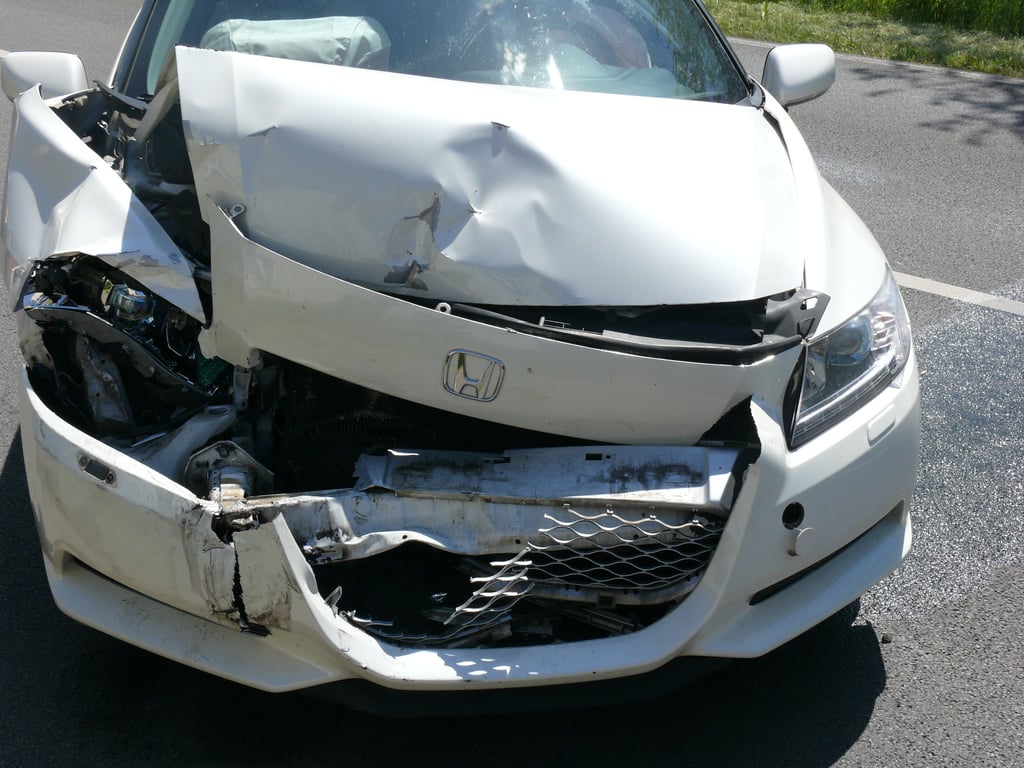 Bei einem Unfall auf der B188 zwischen Kloster Neuendorf und Gardelegen sind zwei Personen verletzt worden.