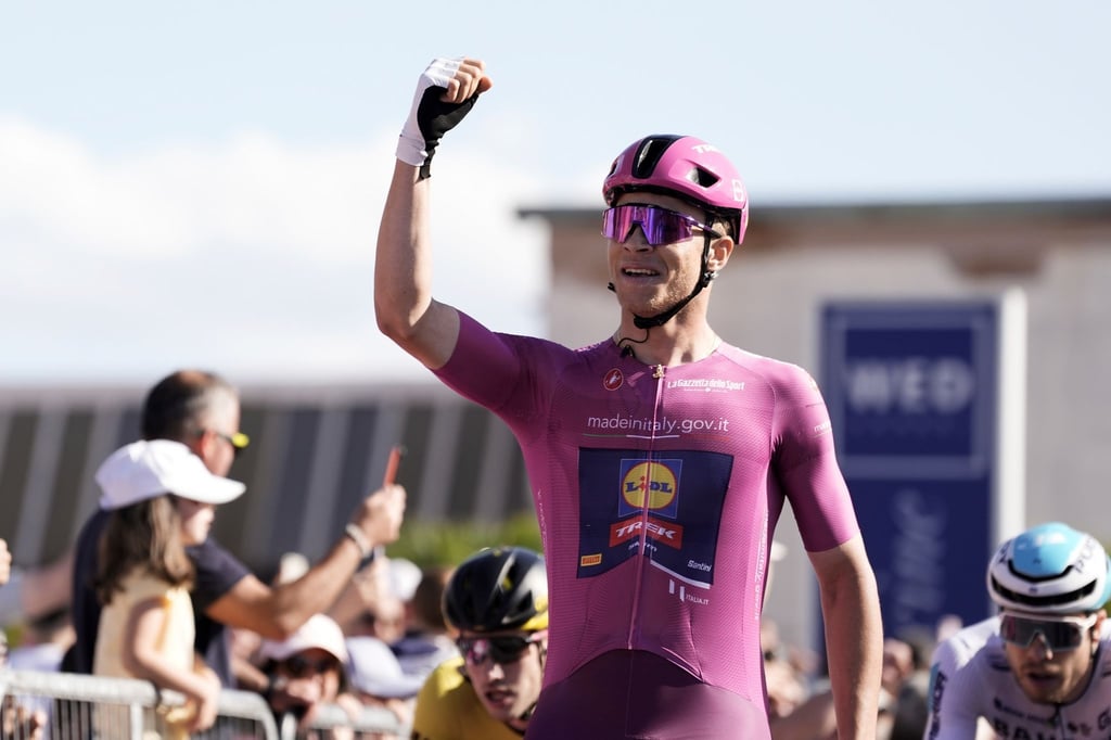 Jonathan Milan holte sich auf der 13. Etappe seinen insgesamt dritten Tageserfolg beim diesjährigen Giro.