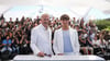 Schauspieler Kevin Costner (l) und sein Sohn Hayes bei den 77. Internationalen Filmfestspielen in Cannes.