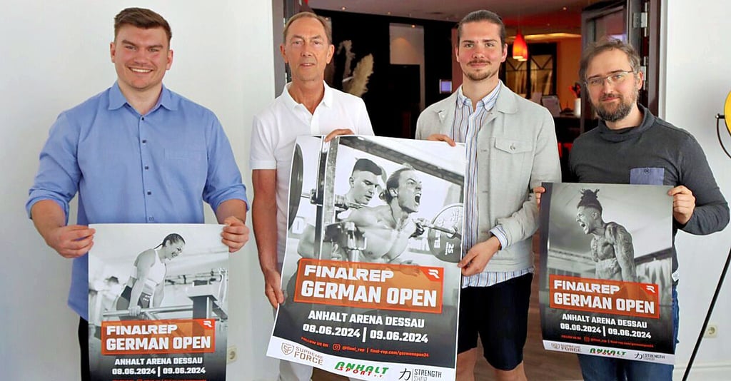 Ralph Hirsch (2.v.l., Anhalt Sport) zusammen mit Tonio Zeidler, Tim Reichel und Carsten Seeger vom Finalrep-Leadership-Team.