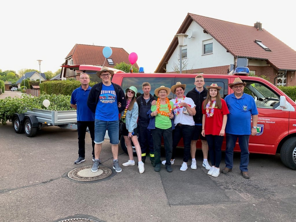 Das ausfahren der Maien in Bündorf