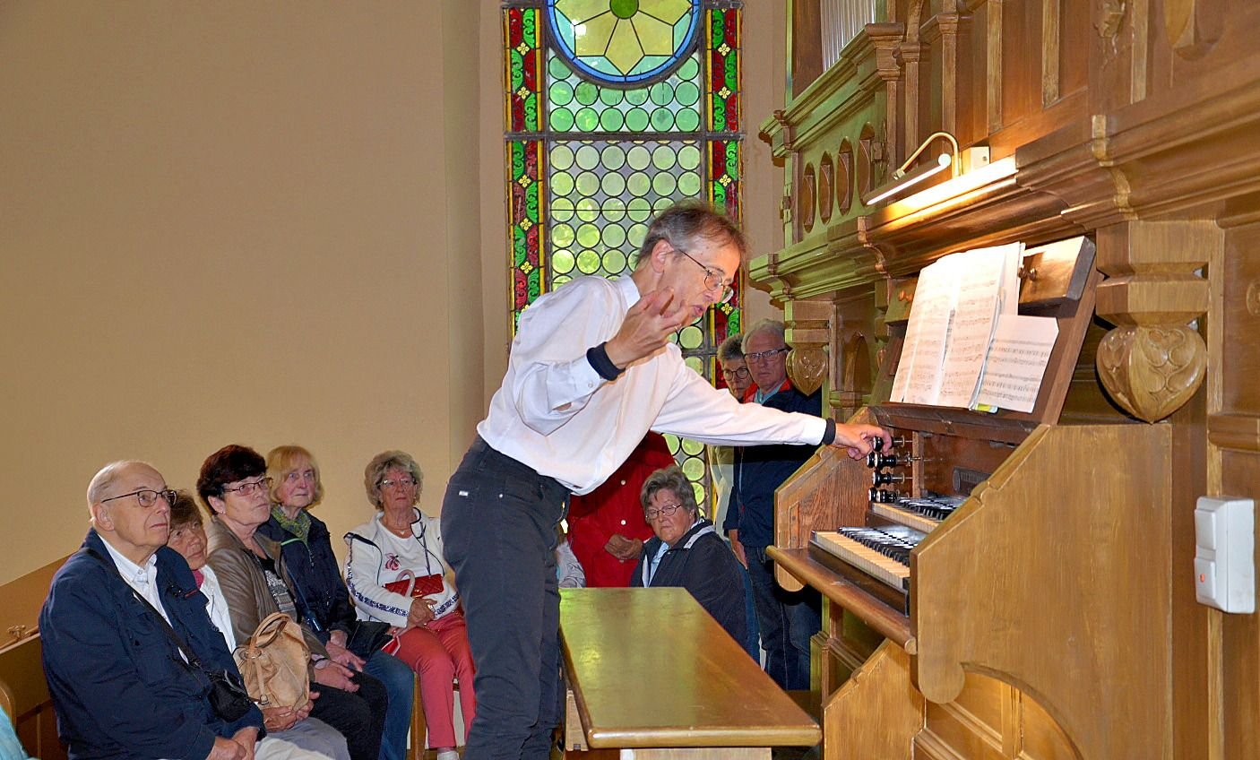 Musik und Wissen: Staßfurt: Wandelkonzert für zwei Orgeln, Sopran und Blockflöte