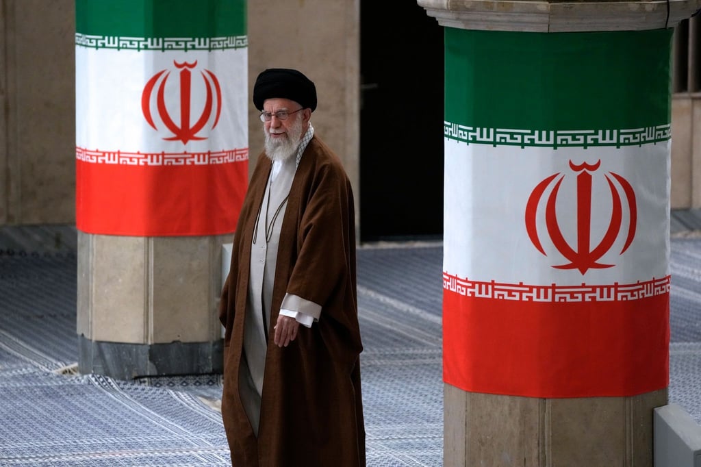 Noch gilt er als der mächtigste Mann des Landes: Ajatollah Ali Chamenei, der Oberste Religionsführer im Iran.