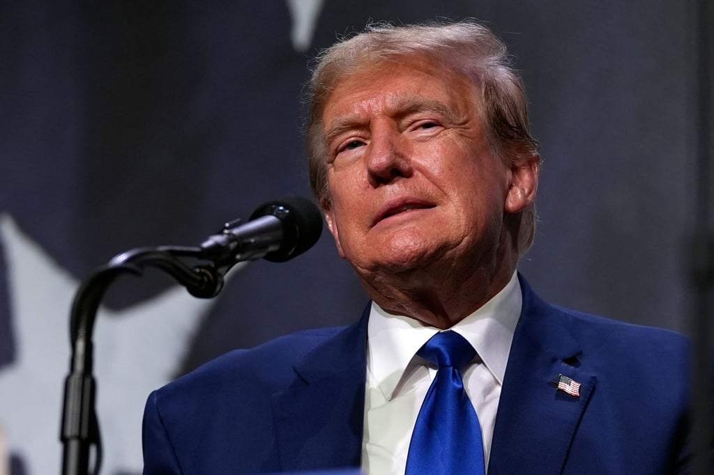 Im Wahlkampf bedient sich Donald Trump regelmäßig radikaler Rhetorik, tut sich mit rassistischen Aussagen hervor und hetzt gegen Minderheiten.