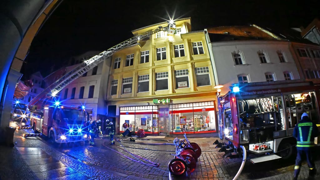 Bereits in der Silvesternacht hat es in diesem Haus in Aschersleben gebrannt.