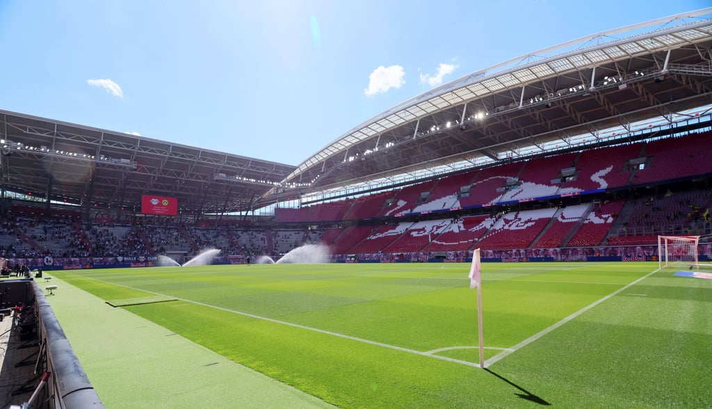 Die Red-Bull-Arena in Leipzig wird zum Endspiel der Conference League 2026 sicher gut gefüllt sein.