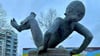 Unbekannte haben einen Teil der Bronzeskulptur "Spielende Kinder" in Magdeburg gestohlen. Täter und Beute bleiben bislang verschollen.