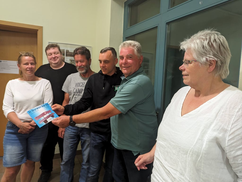 Nancy Wienke, Steven Illgas, Wolfgang Zachert, Christan Luckau, Thomas Voigt, Eva-Maria Schenk (v.l.) und Tobias Voigt (nicht im Bild) bildeten den Ortschaftsrat, dessen Legislaturperiode in Kürze abläuft.