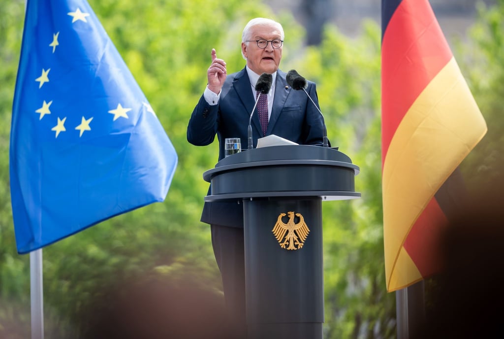 Bundespräsident Frank-Walter Steinmeier während seiner Rede beim Staatsakt zu „75 Jahre Grundgesetz“.