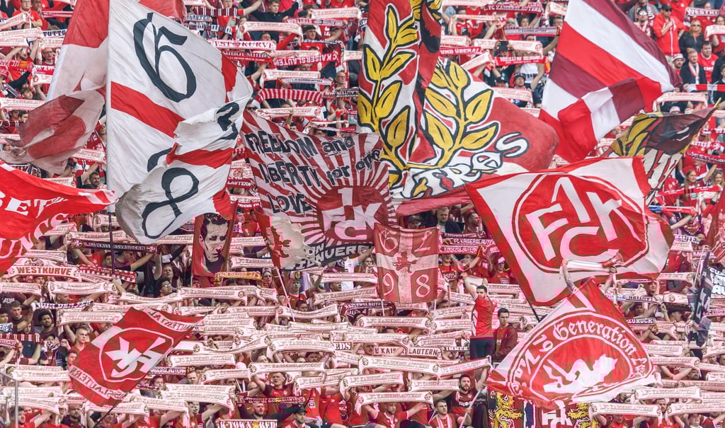 Nach dem geglückten Klassenerhalt dürften die FCK-Fans in Berlin auch abseits des Finales eine große Party feiern.