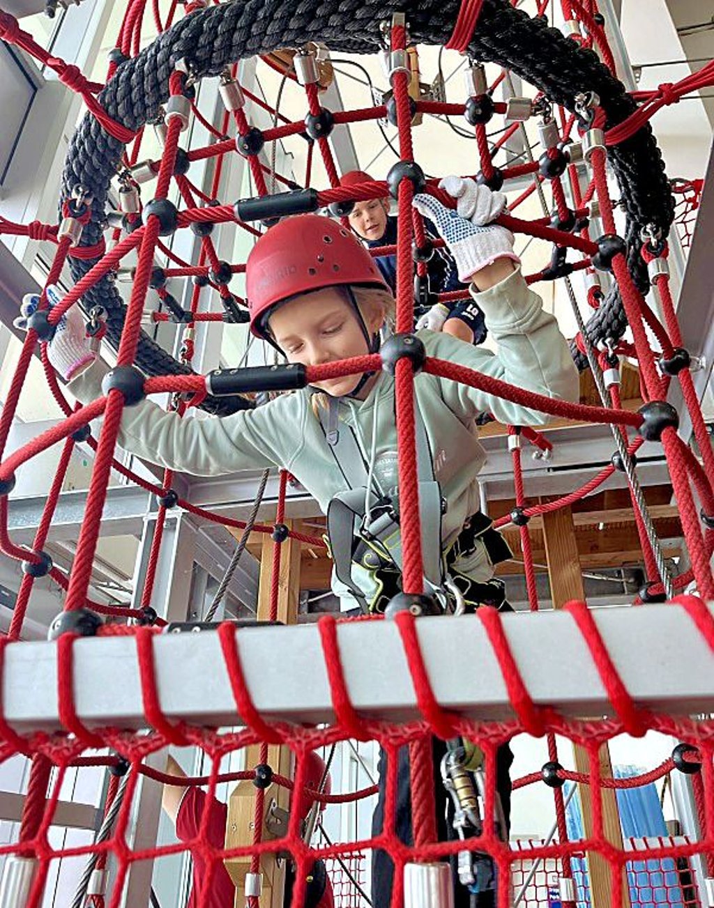 Klettern geht auch indoor: im Nova Eventis-Kletterpark im Saalekreis