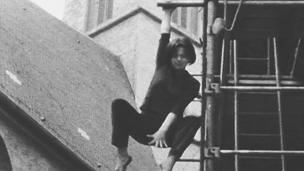 Gabriele Stötzer, Veitstanz/Feixtanz (Filmstil), 1988.