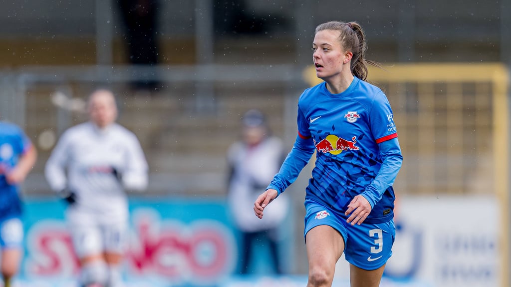 Josefine Schaller ist derzeit verletzt, hat den Frauen von RB Leipzig aber eine Zukunft.