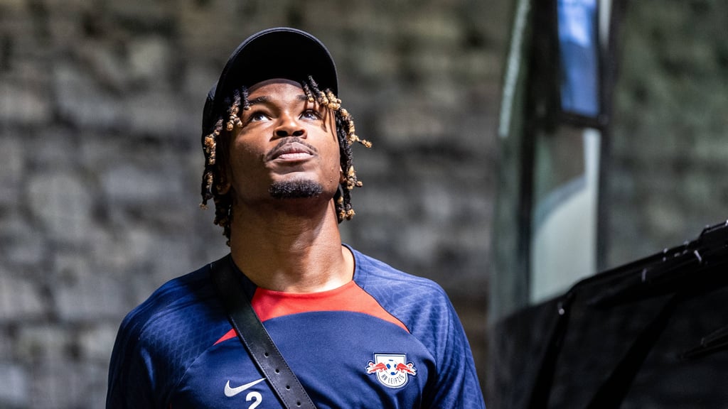 Mohamed Simakan würde gerne für Frankreich spielen.