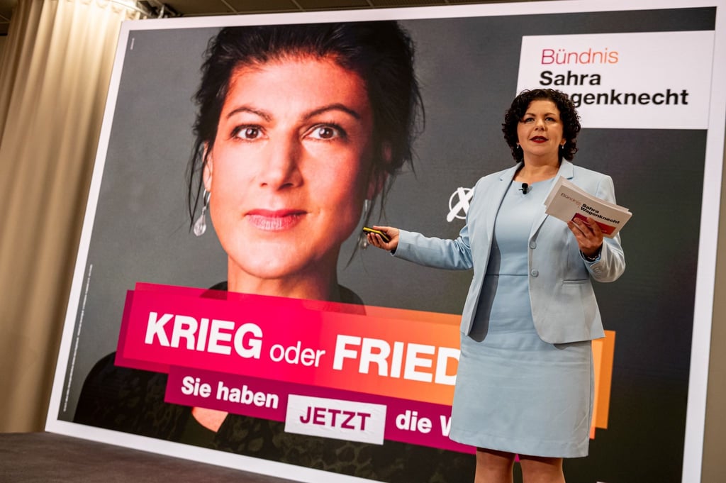 Amira Mohamed Ali (BSW), Co-Vorsitzende, spricht auf der Vorstellung der EU-Wahlkampagne des Bündnis Sahra Wagenknecht.