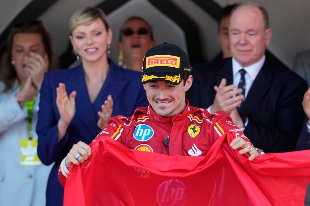 Ferrari-Pilot Charles Leclerc hat erstmals sein Formel-1-Heimrennen in Monaco gewonnen.