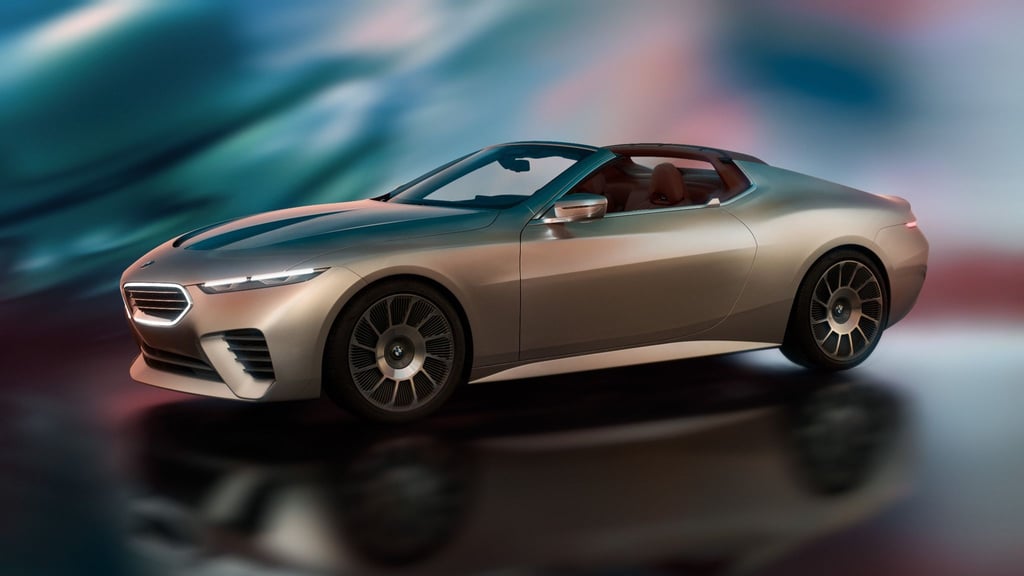 BMW enthüllt den Concept Skytop Roadster: Eine Designstudie mit Chancen auf Kleinserienfertigung, inspiriert vom legendären Z8 und ausgestattet mit einem 625 PS starken V8-Motor.
