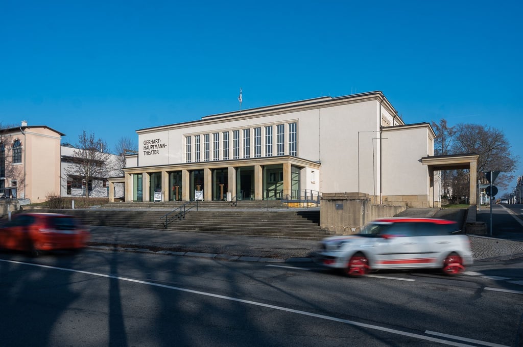 Das Gerhart-Hauptmann-Theater Görlitz-Zittau am Theaterring in Zittau.
