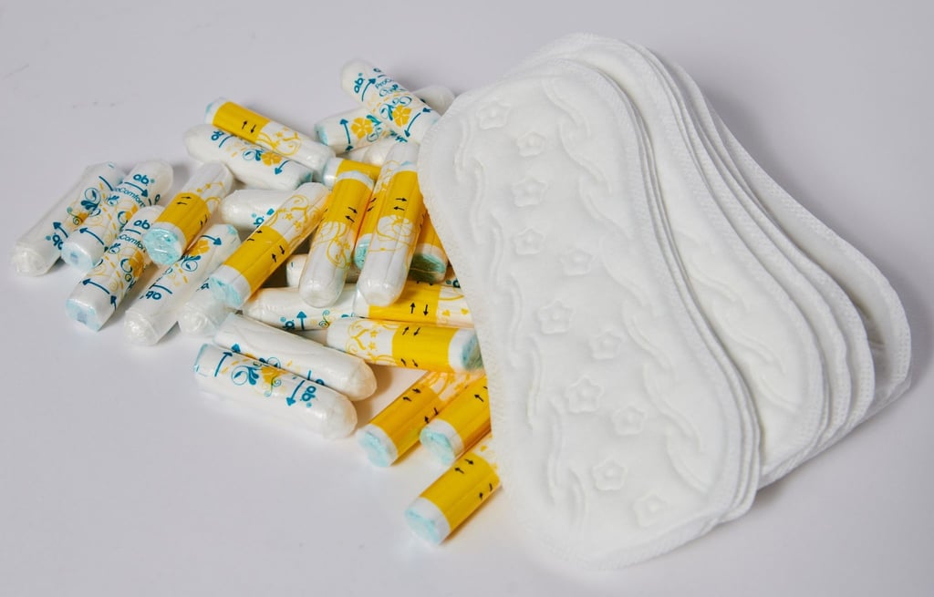 Kostenlose Binden und Tampons.
