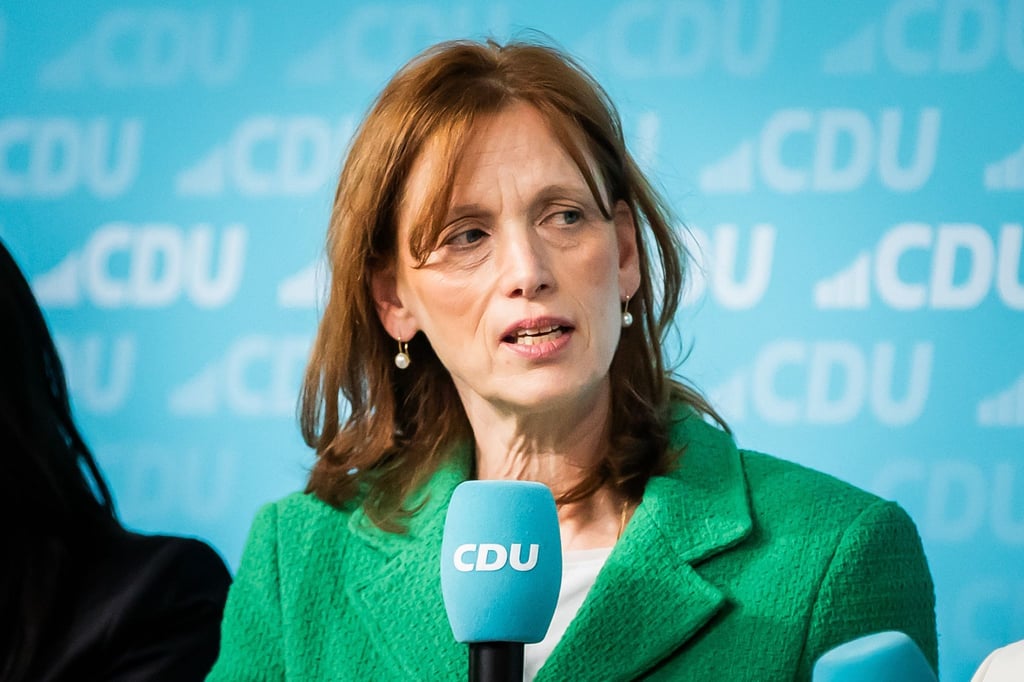 Bildungsministerin Karin Prien: „Allen Schülerinnen und Schülern muss klar sein, dass es kein Scherz ist, solche Parolen zu singen.“