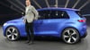VW-Vorstandsvorsitzender Thomas Schäfer mit der im März 2023 vorgestellten Elektro-Kleinwagen-Studie ID.2all. 2027 soll ein noch kleinerer ID.1 folgen.