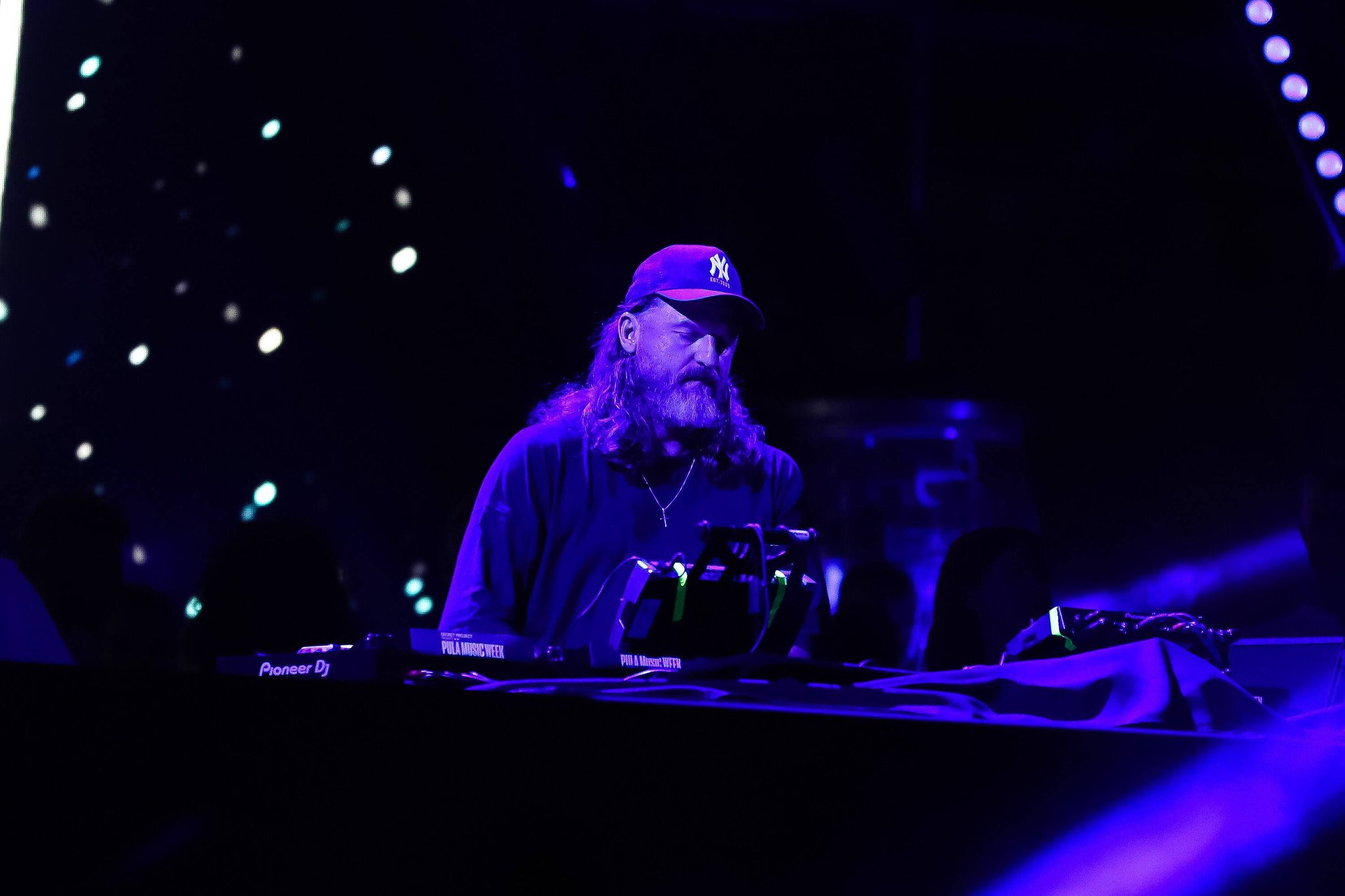 Solomun in Leipzig StarDJ kommt für MegaKonzert zum Völkerschlachtdenkmal Infos und Tickets