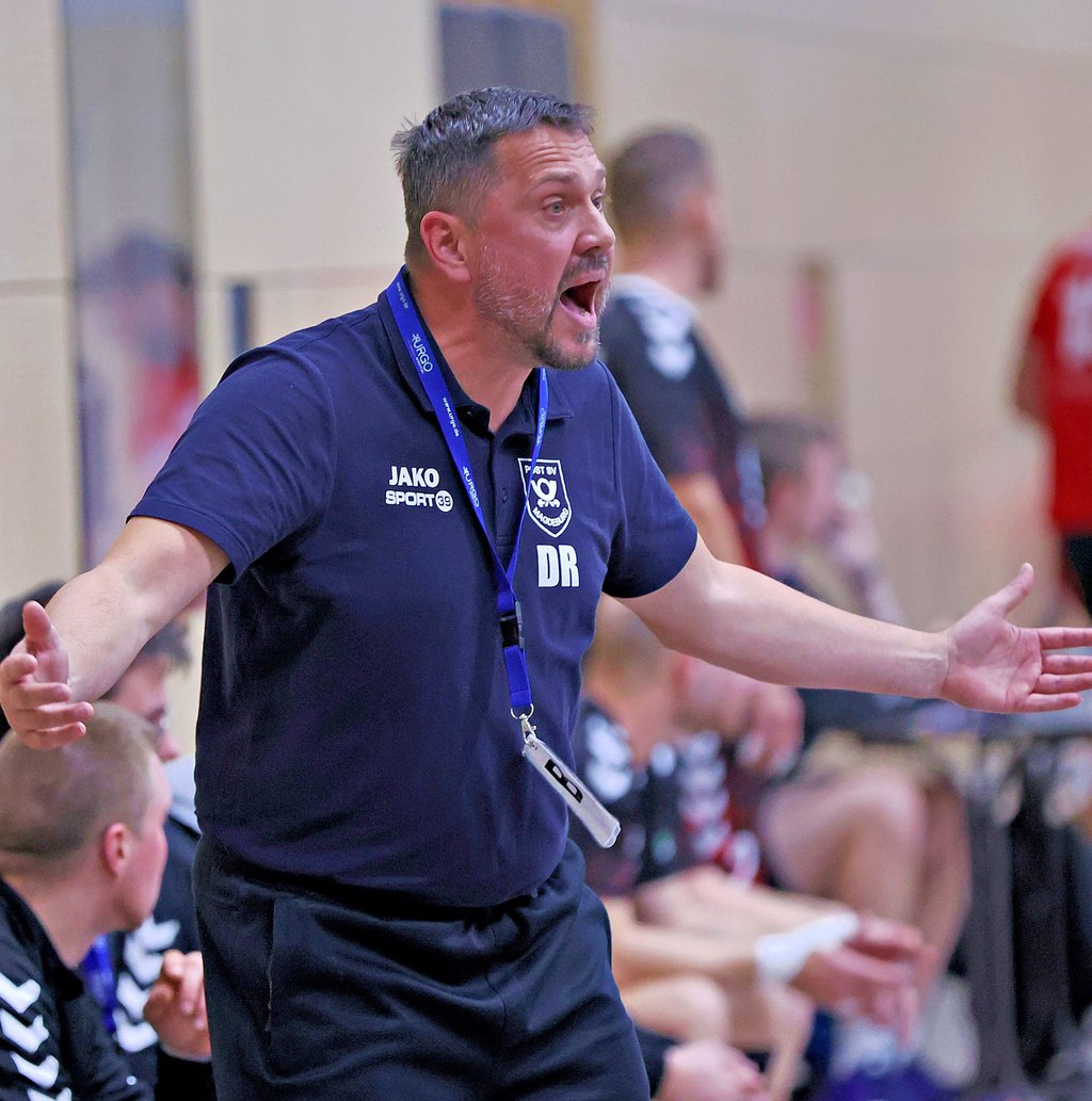 In der Amtszeit von Daniel Röwer stieg der Post SV in die Sachsen-Anhalt-Liga auf und wieder ab.
