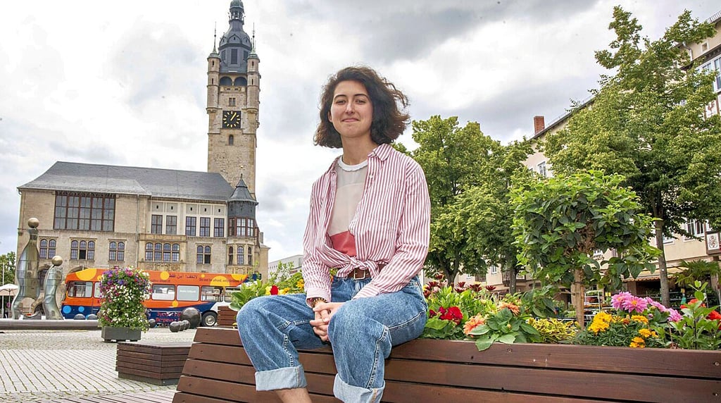 Praktikantin im Rathaus: Livia Poissenot aus Frankreich