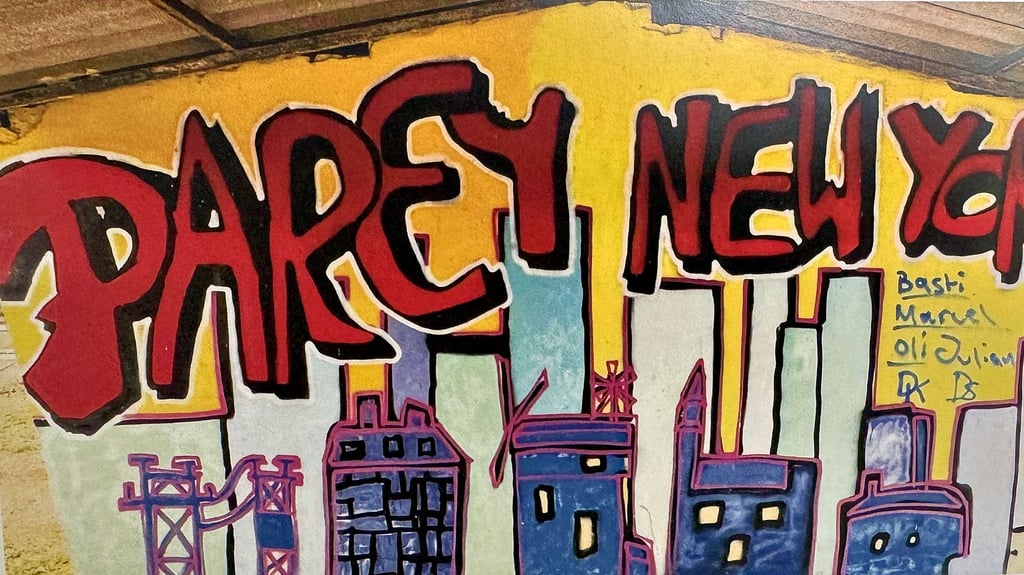 Der „Kleine Pareyer Kalender 2025“ widmet sich dem Thema „Street-Art“. Er stellt Straßenkunst in Parey vor.