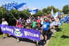"Ultras" des Vereines Blau-Weiß Loburg ziehen beim "Spirit-Festival" zu einem Fußballspiel in Loburg.