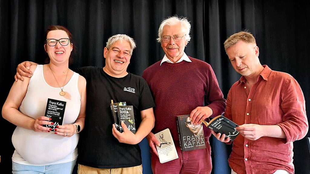 Zum Kafka-Projekt-Team gehören unter anderem Isabell Theiß, Markus Schuliers (beide TJC), Gerhard Meiser (Campus Wittenberg) und Paul F. Martin (Evangelische Akademie) (v.l.).